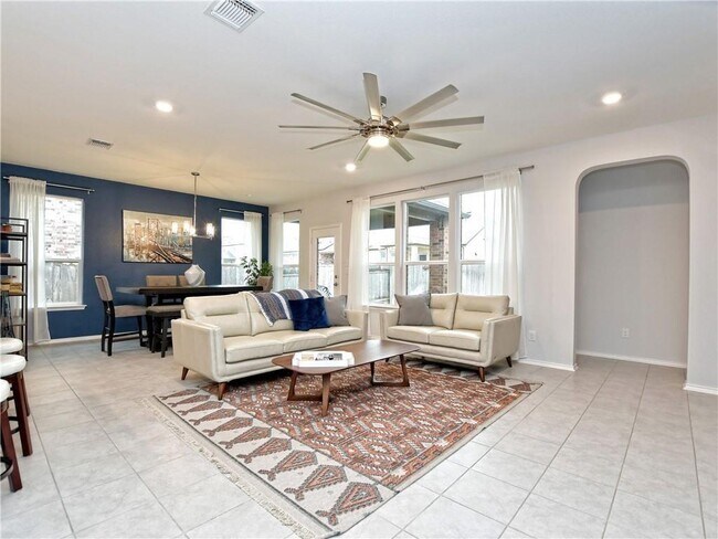 Building Photo - 1813 Bogata Ln