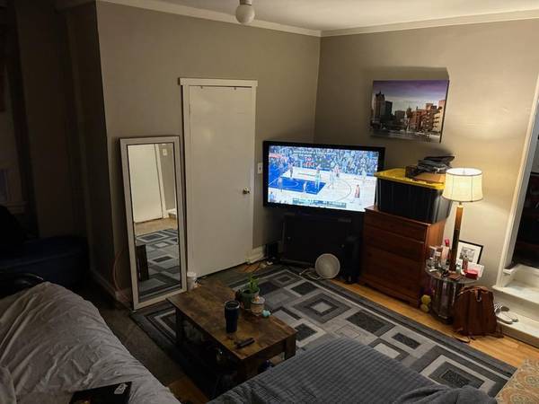 Foto principal - 605 E Clarke St