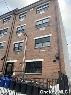 Foto principal - 102-12 Radcliff Ave