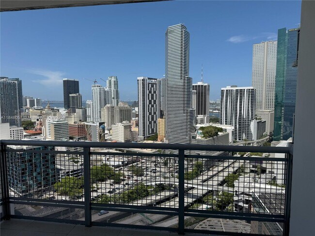 Building Photo - 350 S Miami Ave