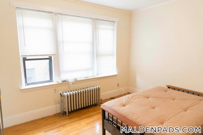 Foto del edificio - 349 Pleasant St