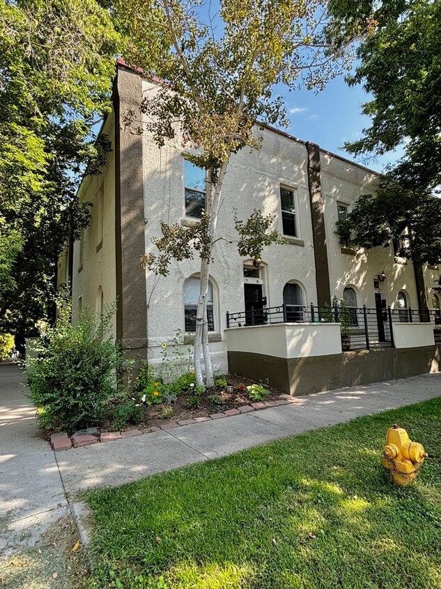 $500.00 Off First Months Rent! Updated & ... - $500.00 Off First Months Rent!  Updated & ...