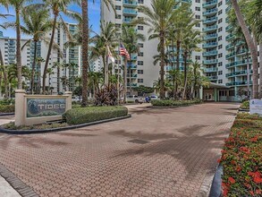 Building Photo - 3901 S Ocean Dr