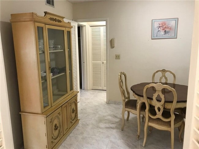 Foto del edificio - 1501 NW 43rd Ave