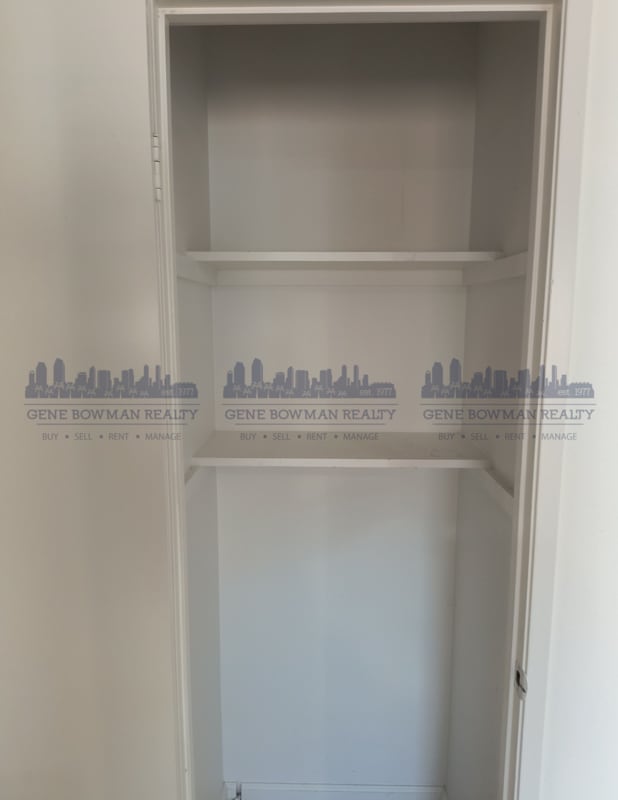 Building Photo - 2409 Fleetwood St