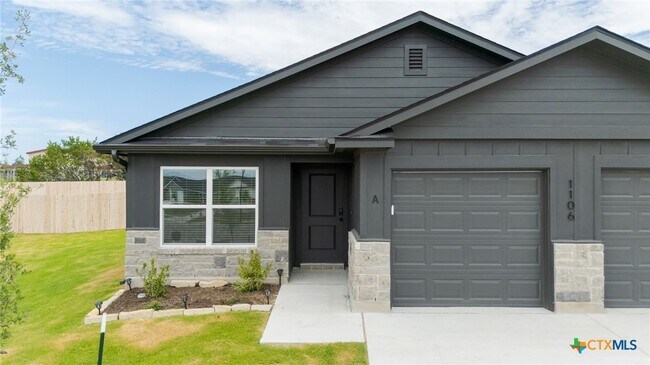 Foto del edificio - 1106 Lindsey Dr