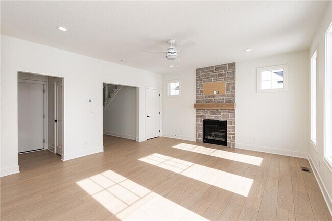 Foto del edificio - 9108 S 91st Ct - Single Family Home For Rent