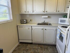 Building Photo - 112 Preston Way
