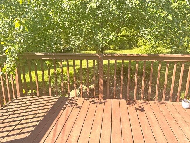 Foto del edificio - 344 Harvard Dr