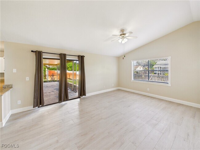 Foto del edificio - 17409 Braddock Rd