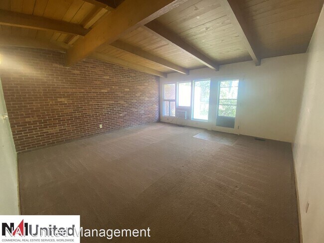 Building Photo - 3 br, 1 bath House - 2815 Meek