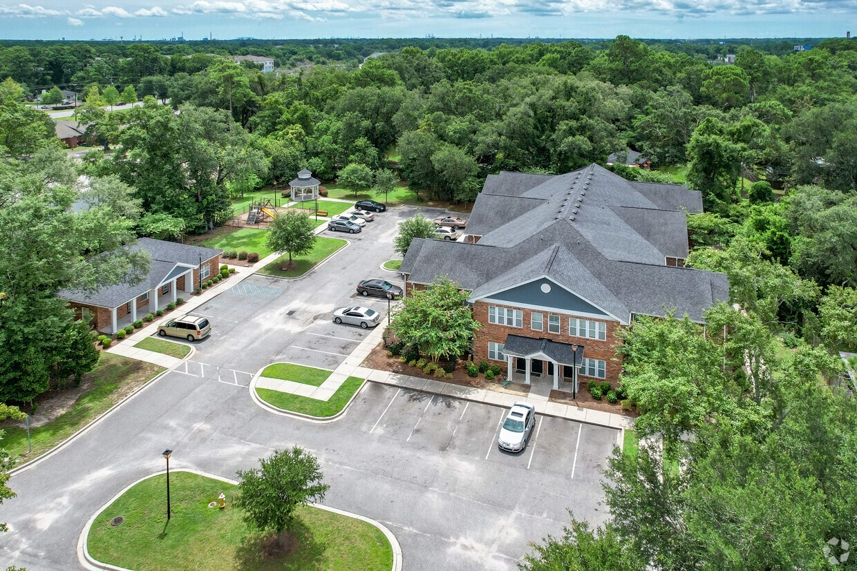 Aerial Photo - Harbour Station