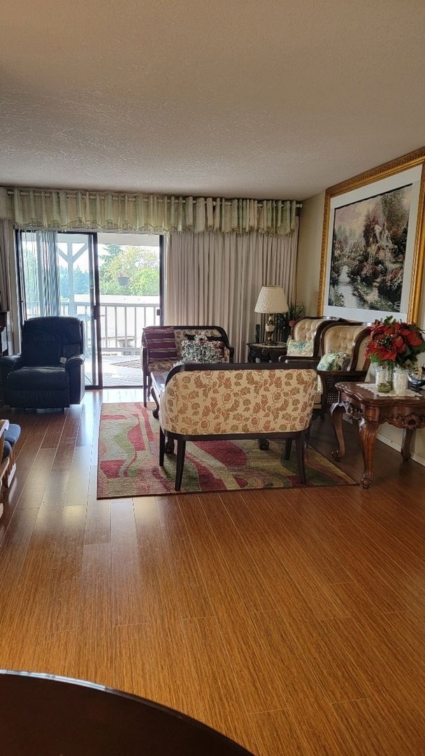 Foto del edificio - 2 Bedroom Condo in Vancouver