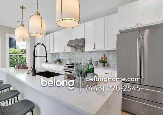 Building Photo - 1032 W Franklin St