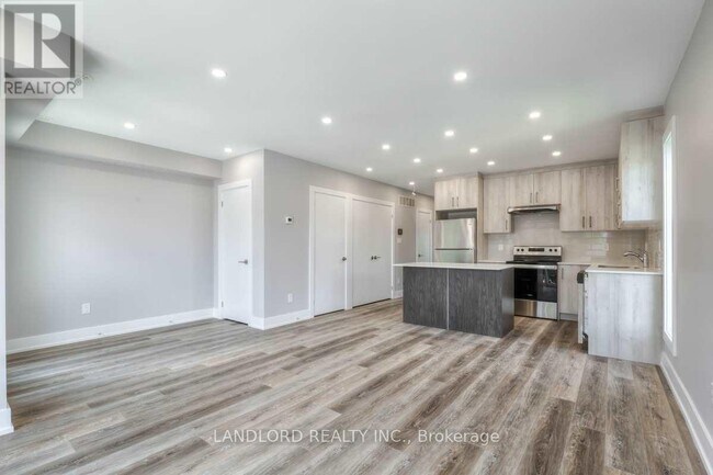 Building Photo - 53 Rockcliffe Blvd