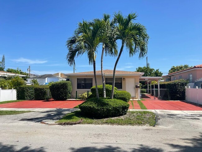 Foto del edificio - 3442 SW 25th Ter