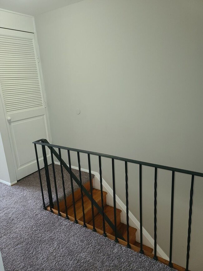 Foto del edificio - 303 Wisewell Ct