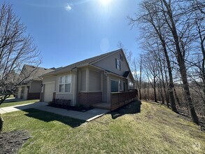 Building Photo - 41785 Independence Dr