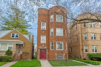Building Photo - 8225 S Prairie Ave