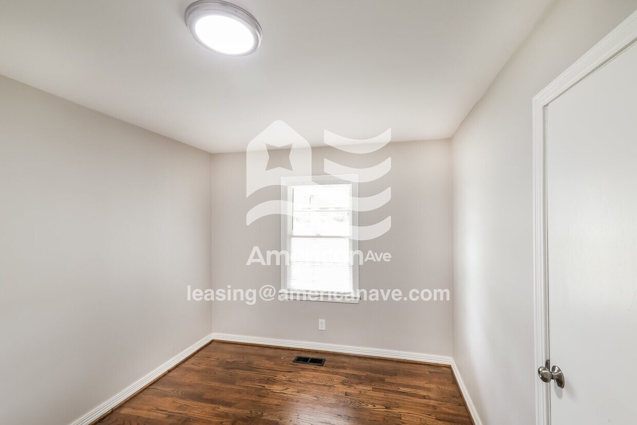 Foto del edificio - 4419 6th St E