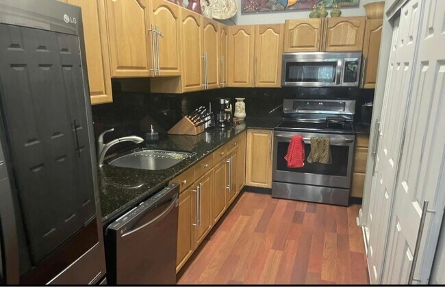 Foto del edificio - 2408 NE 135th St