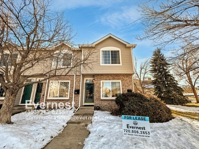 Primary Photo - Modern 3-Bedroom Home with Ideal Location ...