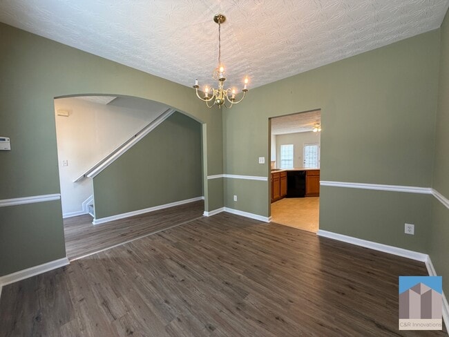 Building Photo - 644 Kenridge Dr