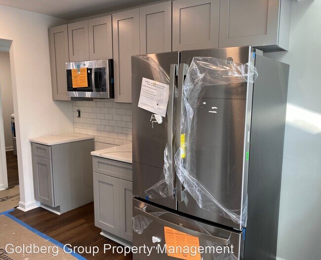 Foto del edificio - 2 br, 2 bath House - 8111 Needwood Rd Apt 204