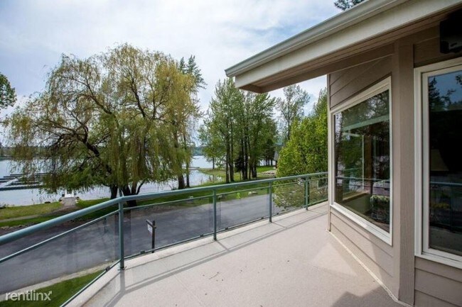 Building Photo - 3 br, 3.5 bath Townhome - 112 Bay Point Drive