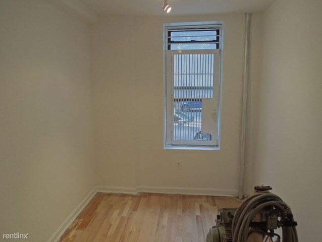 Foto del edificio - 537 Clinton Ave