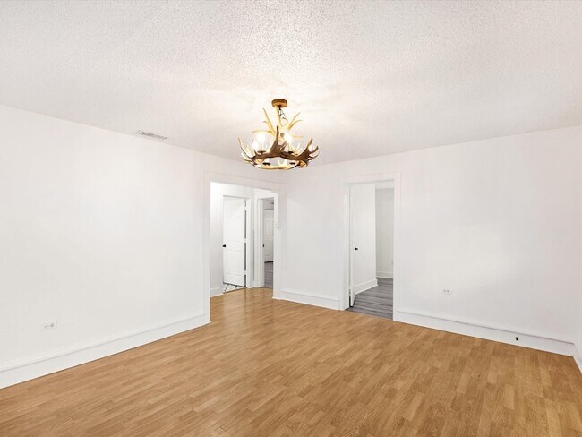 Foto del edificio - 222 Barnes Bridge Rd