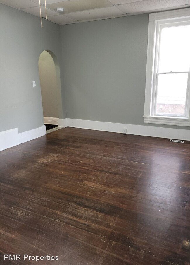 Building Photo - 3 br, 1 bath House - 906 South 16th Street