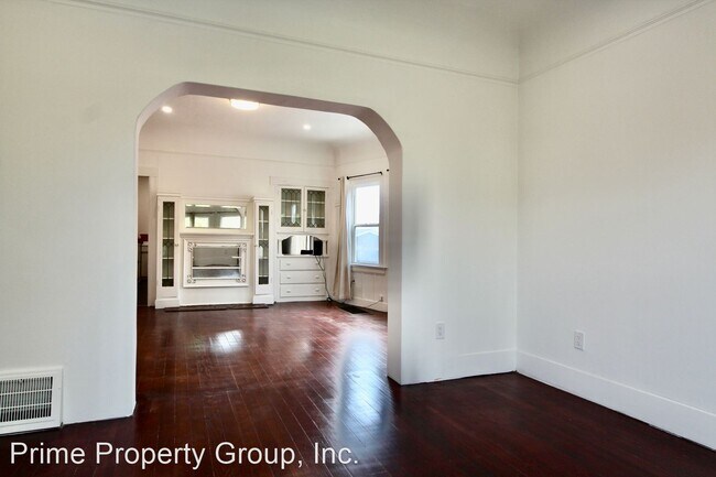 Building Photo - 3 br, 2 bath House - 1442 37th Ave.