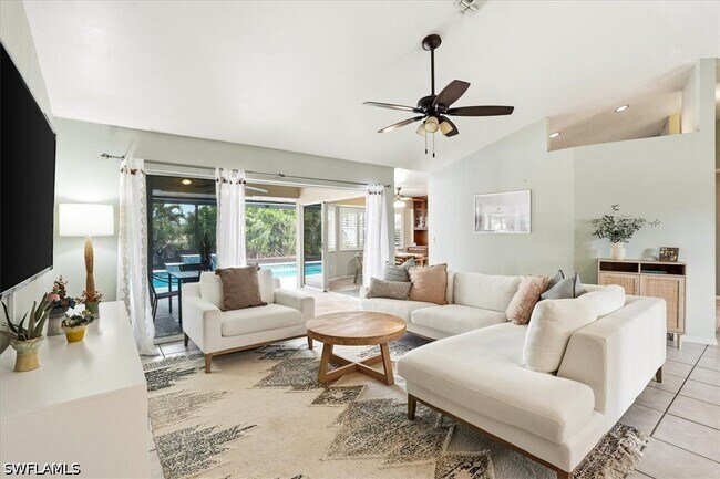 Building Photo - 27376 Imperial Oak Cir