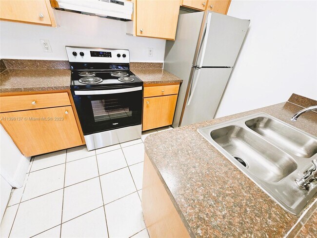 Foto del edificio - 1233 SW 46th Ave