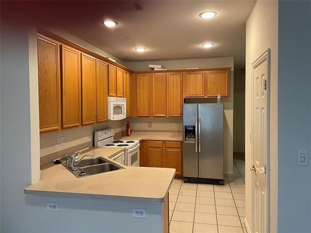 Foto del edificio - 3016 Glen Meadow Dr
