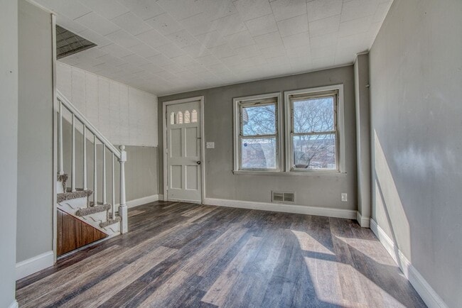 Building Photo - 3820 Lyndale Avenue