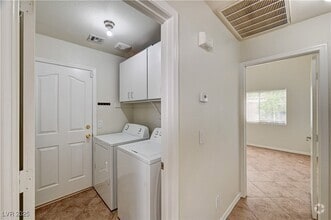 Building Photo - 9845 Lenox Crest Pl