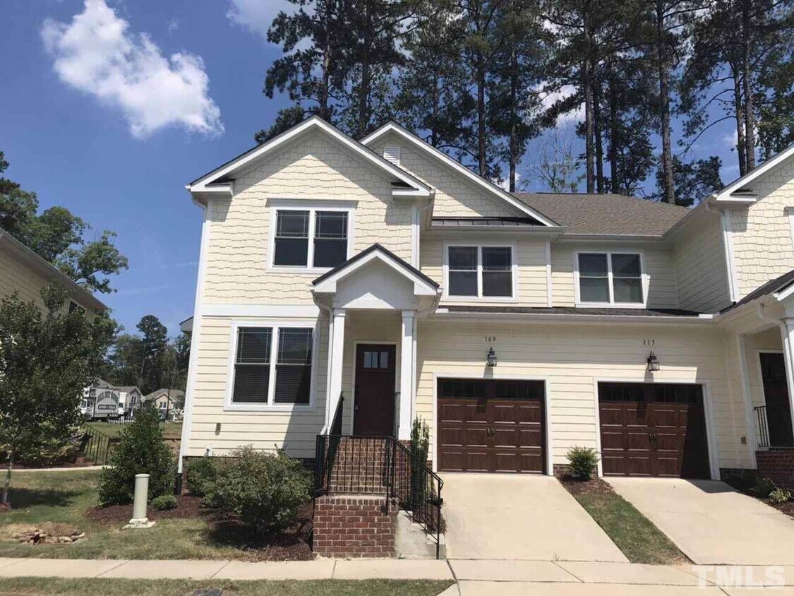 Primary Photo - 109 Bella Dr