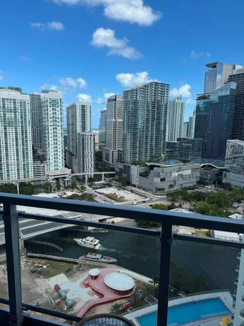 Foto del edificio - 90 SW 3rd St