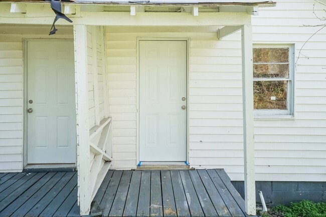 Photo - 1220 Battle St Apartment