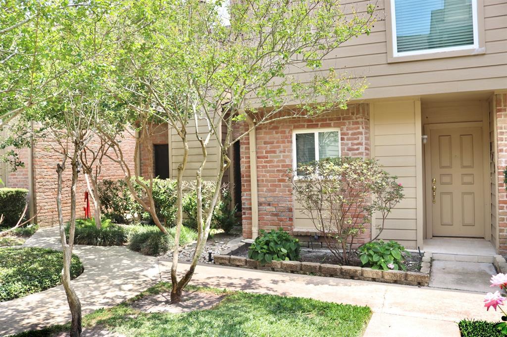 Foto principal - 929 Memorial Village Dr