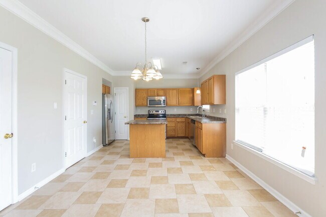 Building Photo - 4724 Sunburst Ln