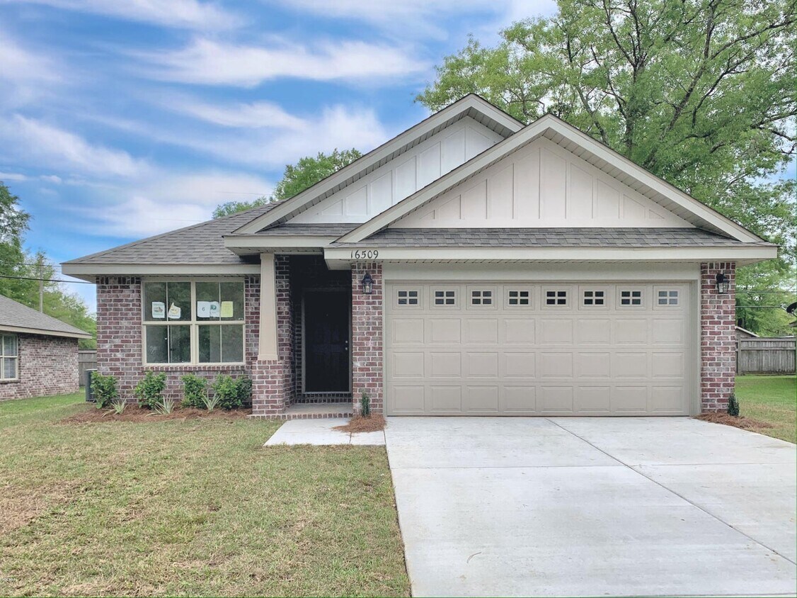 Foto principal - 16509 Lexington Ct