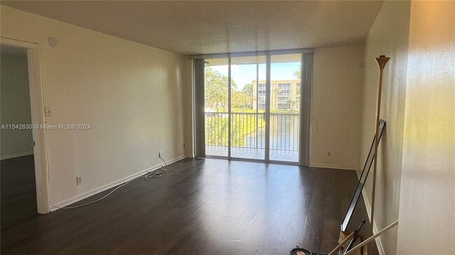 Building Photo - 3121 NW 47th Terrace