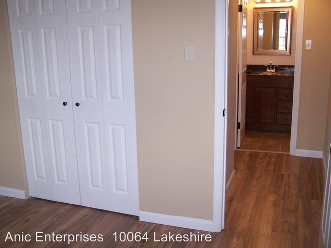 Building Photo - 10064 Squire Meadows Dr