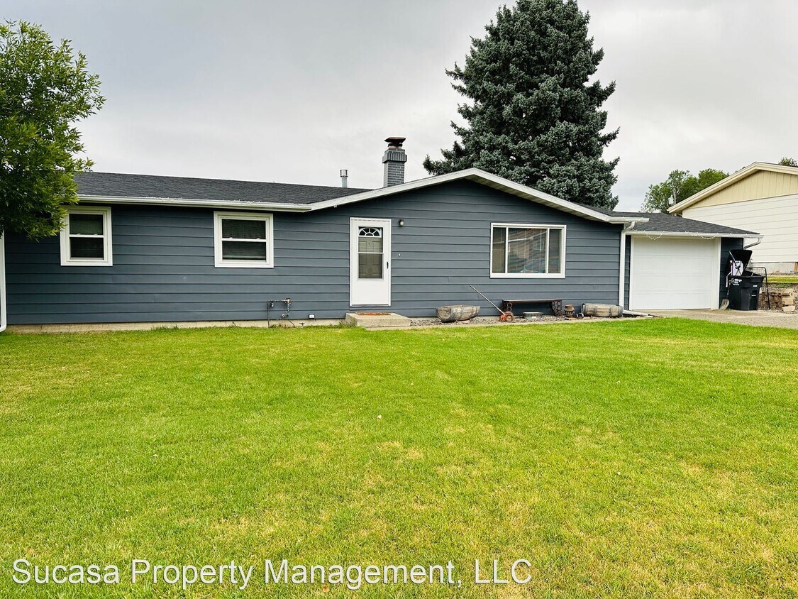 Primary Photo - 3 br, 2 bath House - 739 Shamrock Ln.