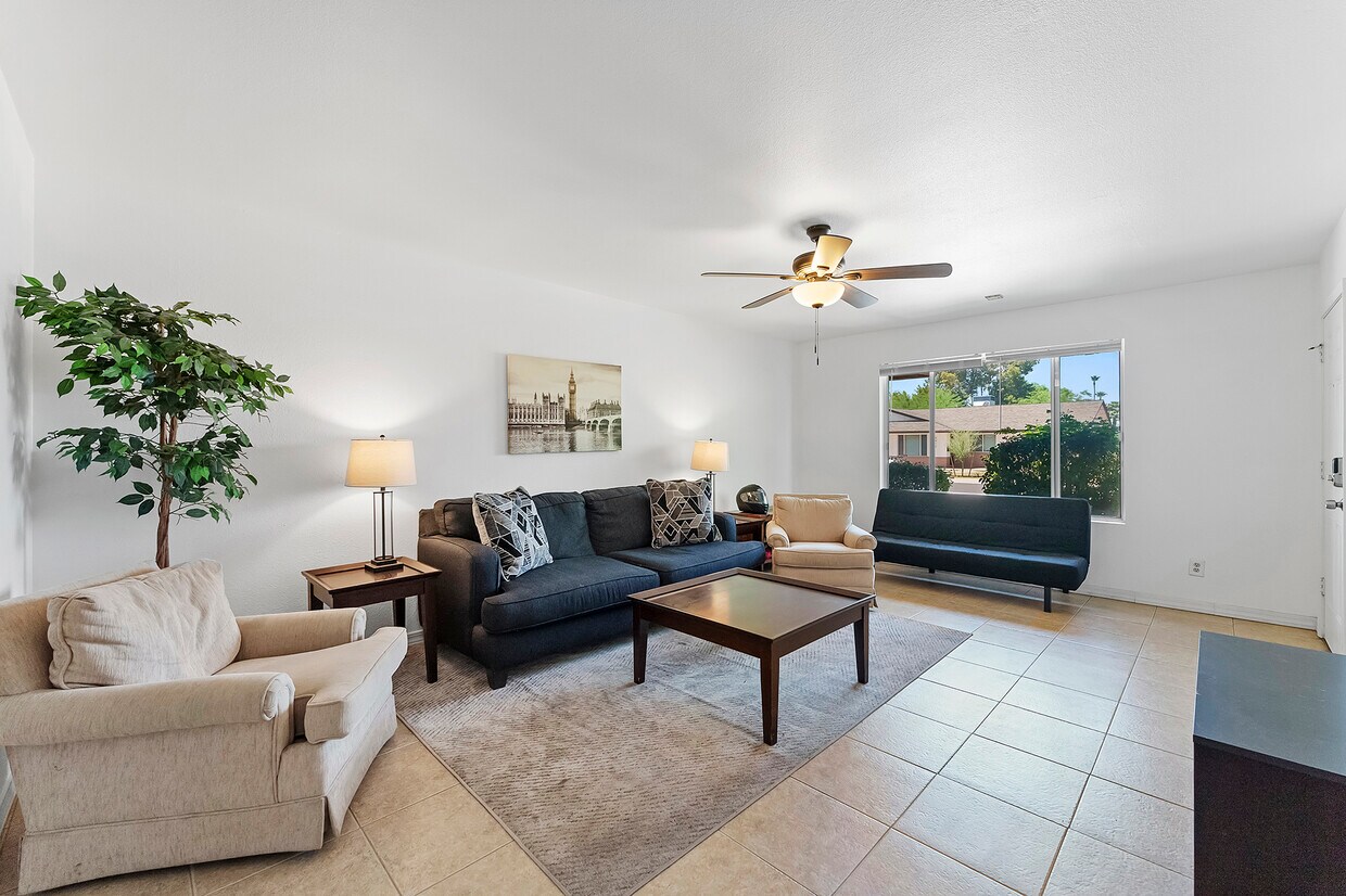 Foto principal - 5409 S Hazelton Ln