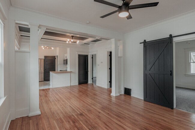 Foto del edificio - 1630 S 27th St