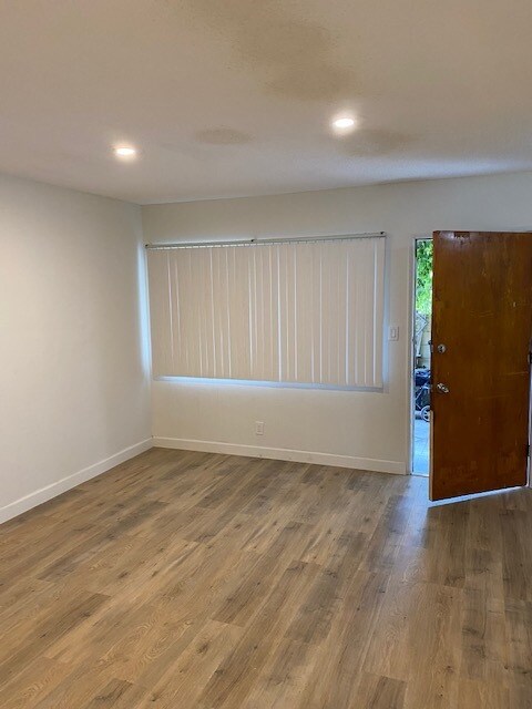 Foto del edificio - 2632 E 15th St